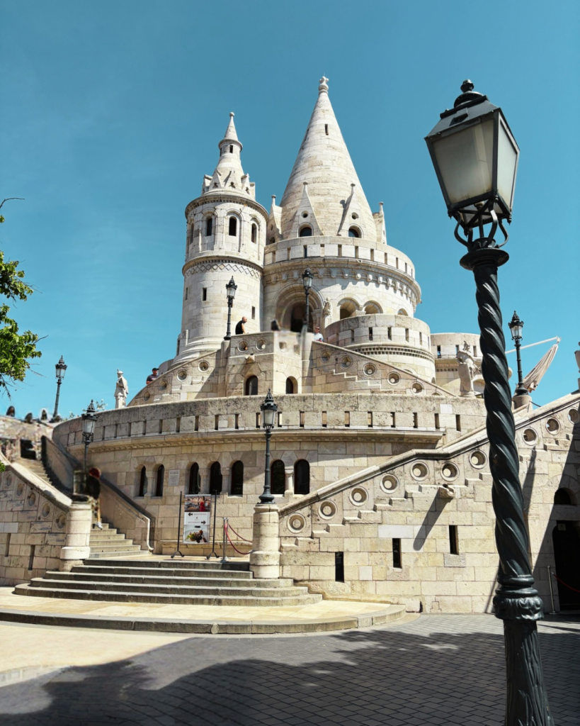 Bastione pescatori Budapest con bambini