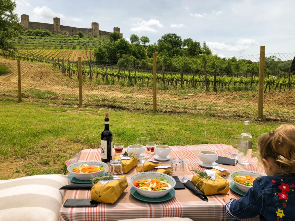 monteriggioni dintorni di Siena con bambini