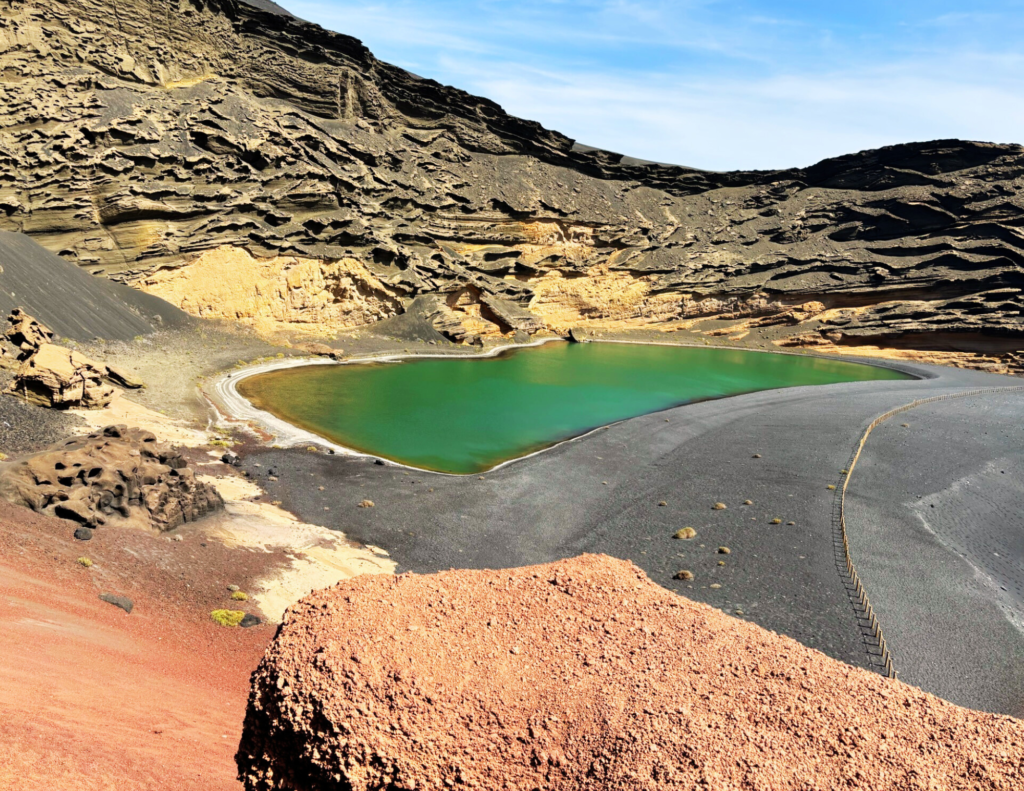 lago verde Lanzarote con bambini