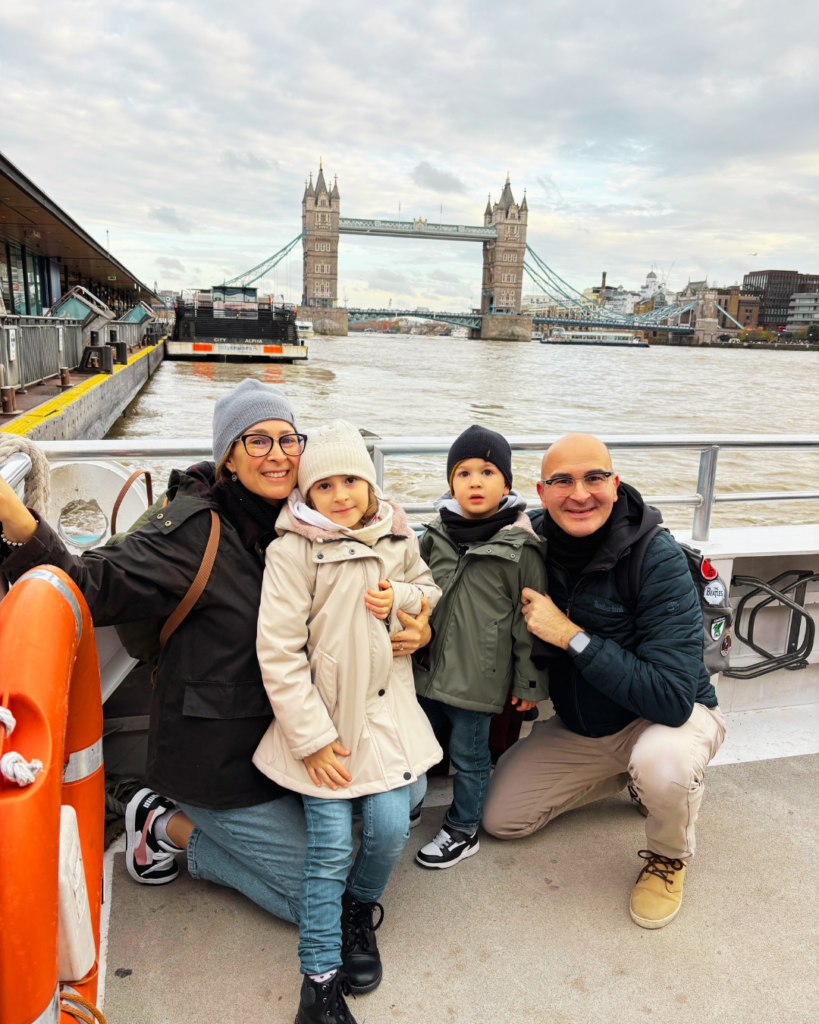 Uber boat Londra con bambini