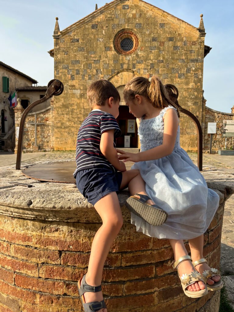 monteriggioni dintorni di Siena con bambini