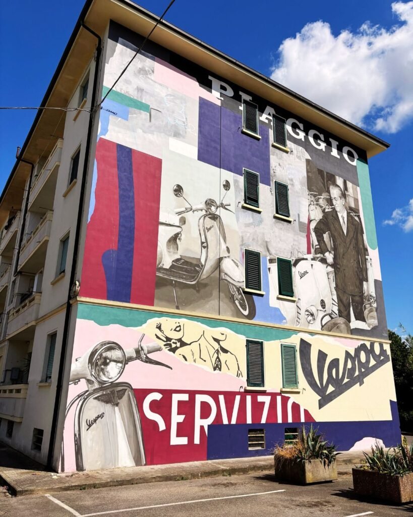 murale Vespa Pontedera con bambini